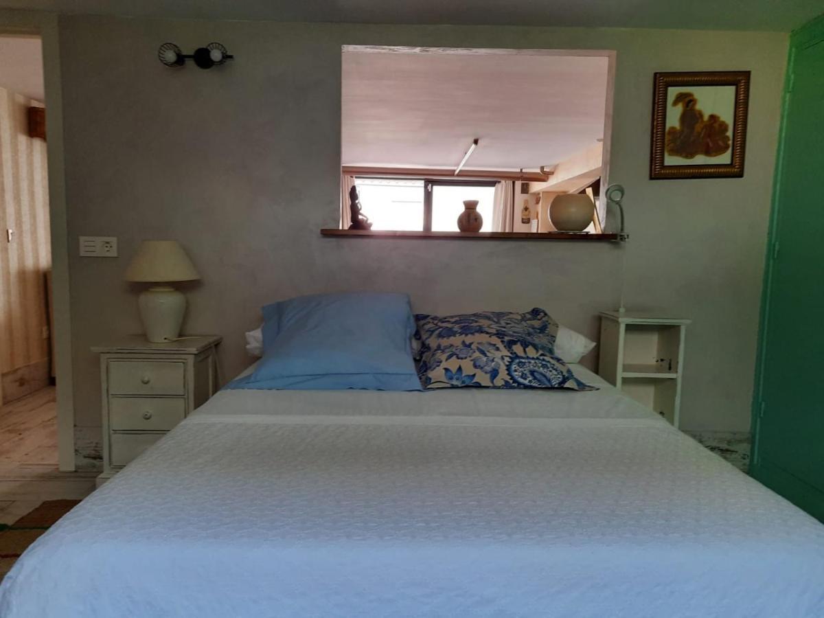 Un Apartamento Vacacional Con Detalles De Un Hogar Mairena del Aljarafe Exterior photo